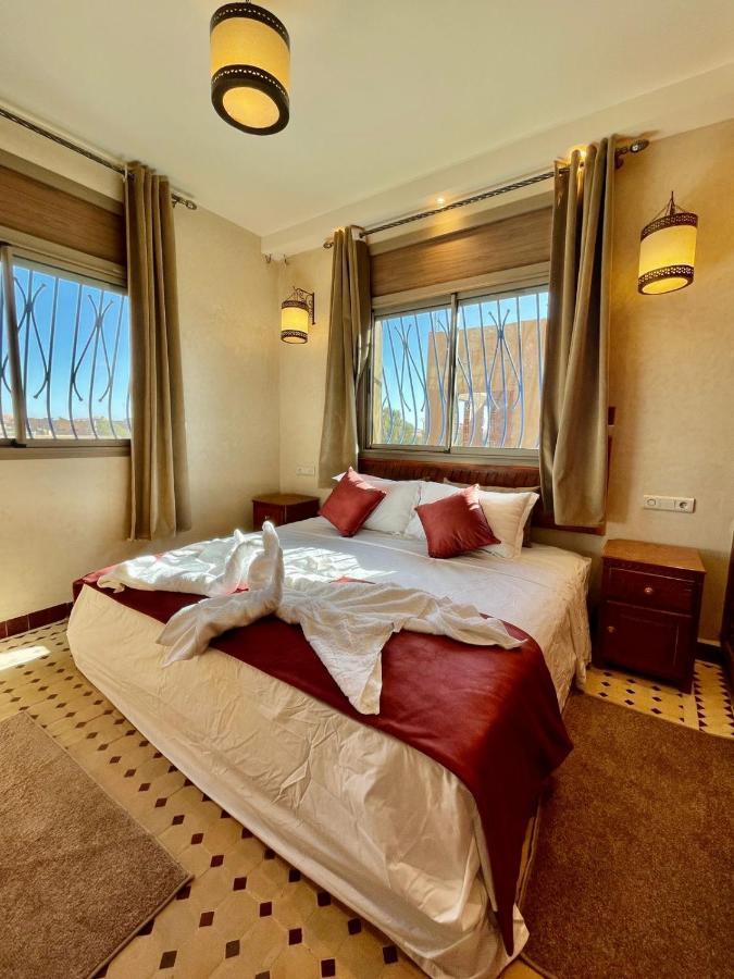 Hotel Apartments Lexpert " Riad The Family" Merzouga Exterior photo