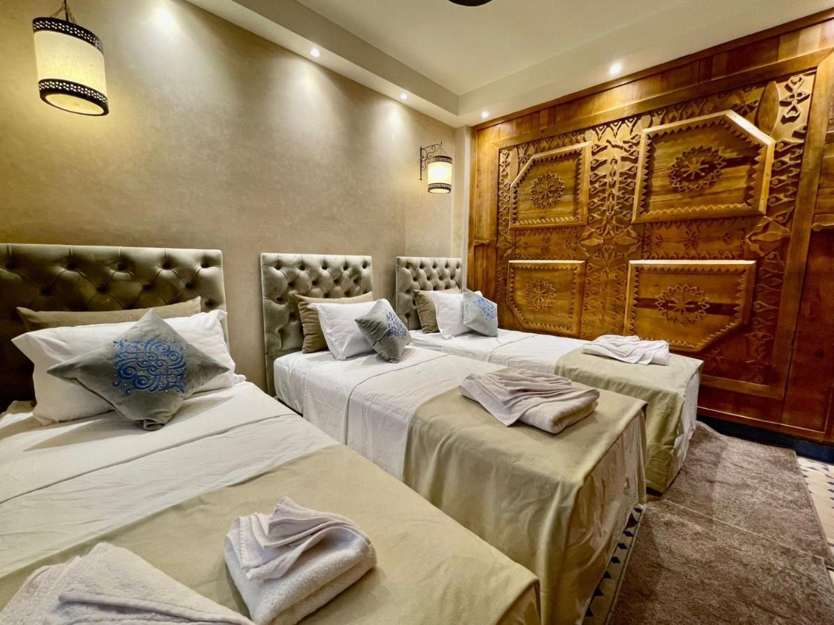 Hotel Apartments Lexpert " Riad The Family" Merzouga Exterior photo