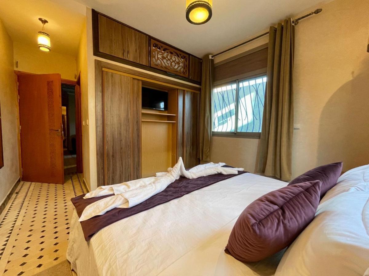 Hotel Apartments Lexpert " Riad The Family" Merzouga Exterior photo