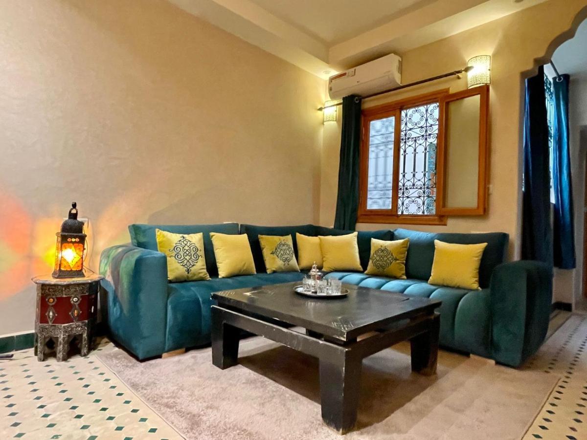 Hotel Apartments Lexpert " Riad The Family" Merzouga Exterior photo
