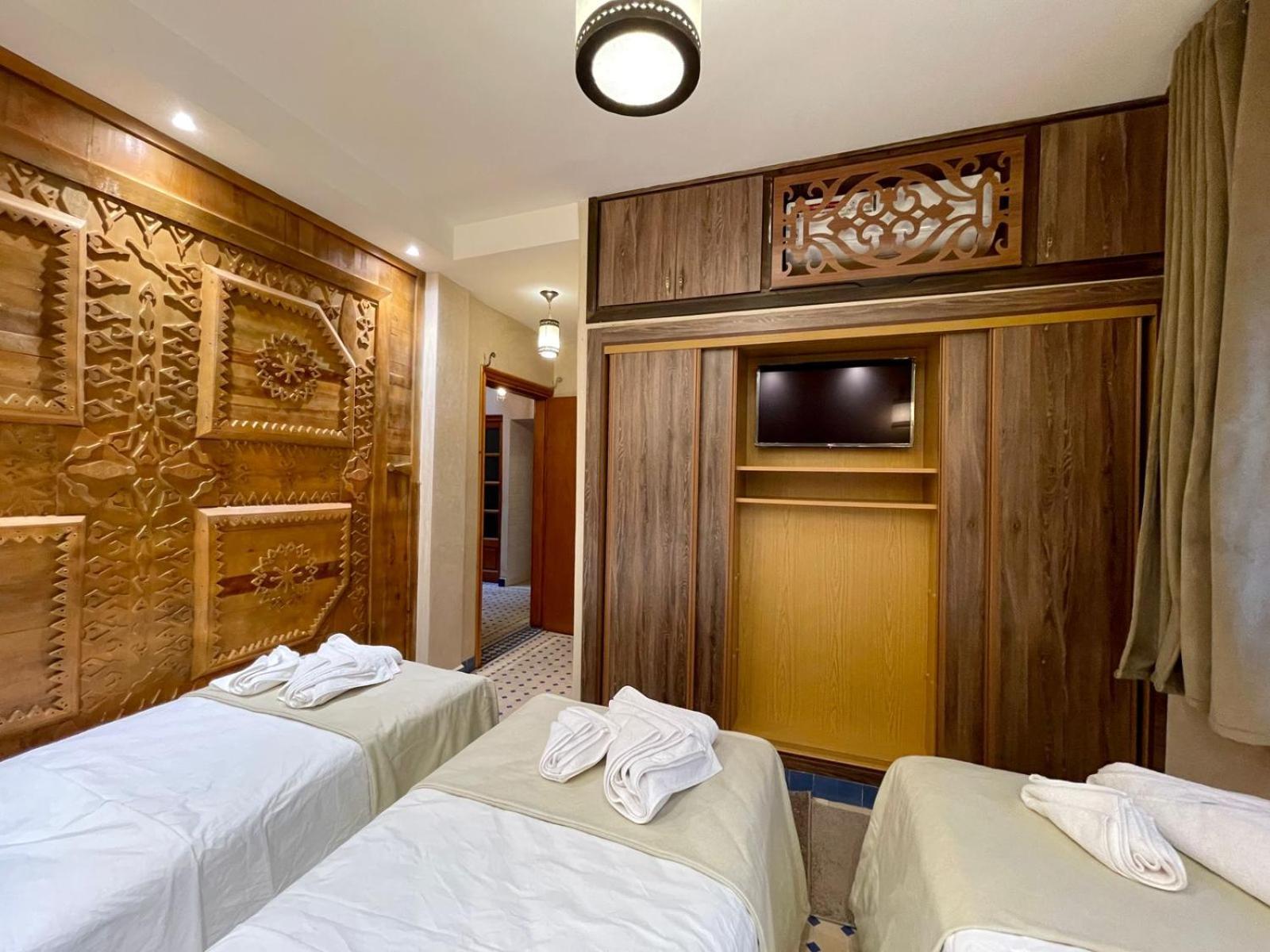 Hotel Apartments Lexpert " Riad The Family" Merzouga Exterior photo